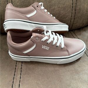 Vans Women's Mauve Leather Sneakers NWOT